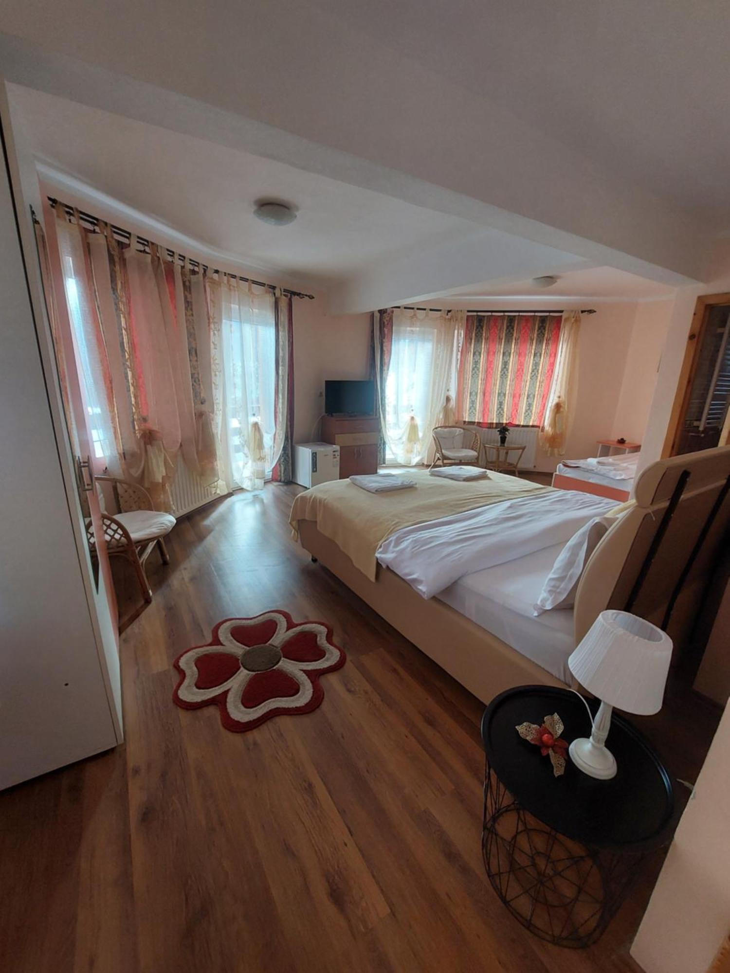 Casa Tamara Hotel Бран Екстериор снимка